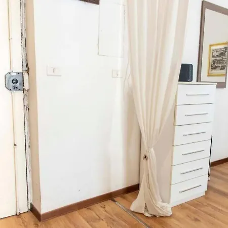 La Casa Di Marisela In Via Emanuele Filiberto Apartmán
